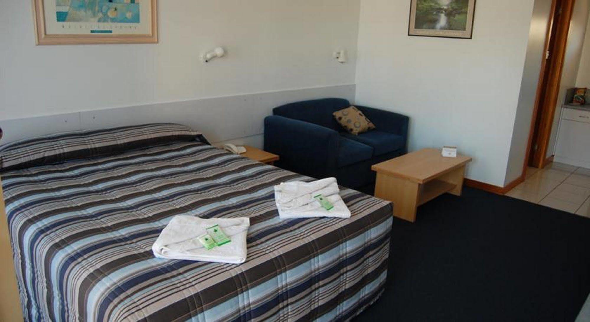Seasonal South Motel & Function Centre Алверстон Экстерьер фото
